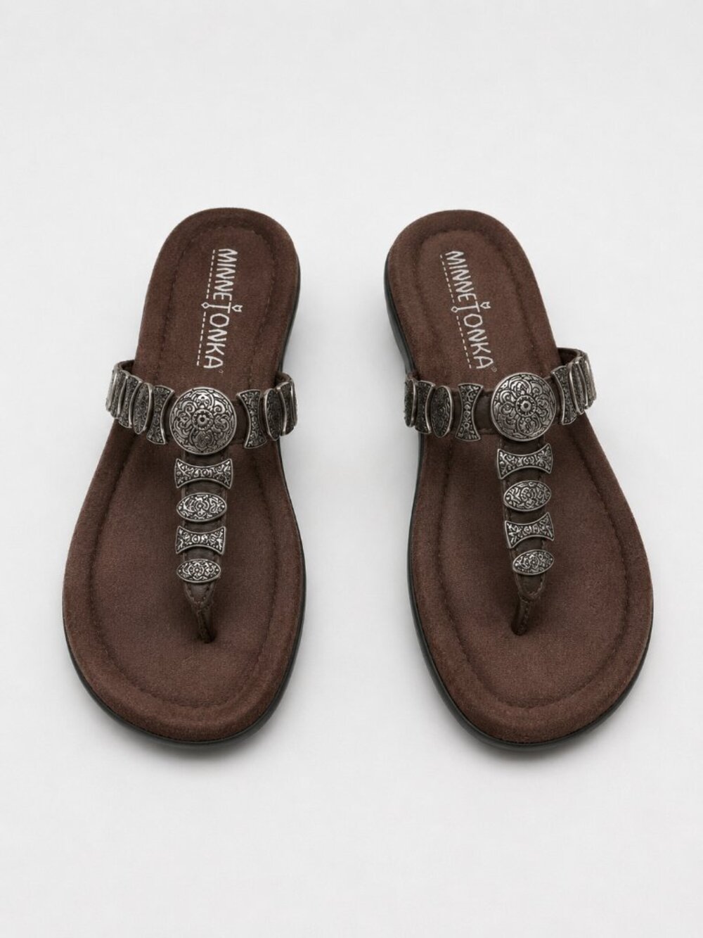 Minnetonka Brown Suede Thong Sandals Size 8 8M Concho Accents EUC - Picture 3 of 10